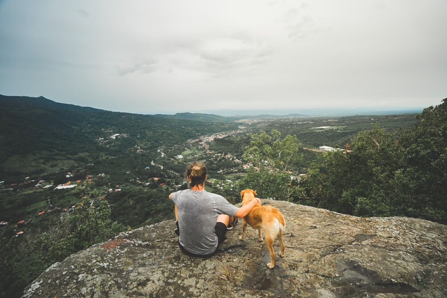 la piedra de lino rock hike