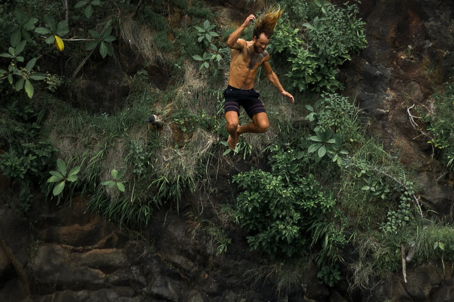 los valles waterfall cliff jump panama
